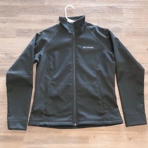 Columbia hardshell zip-up jacket◾️